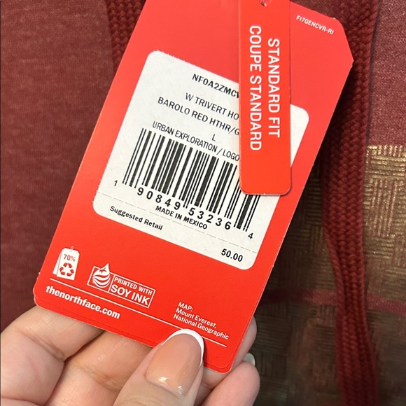 The North Face Burgundy Hoodie with Gold Logo - Picture 4 of 5